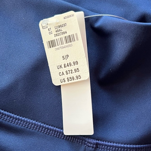 PINK Active leggings. Navy. Size small NWT*** - Picture 4 of 4